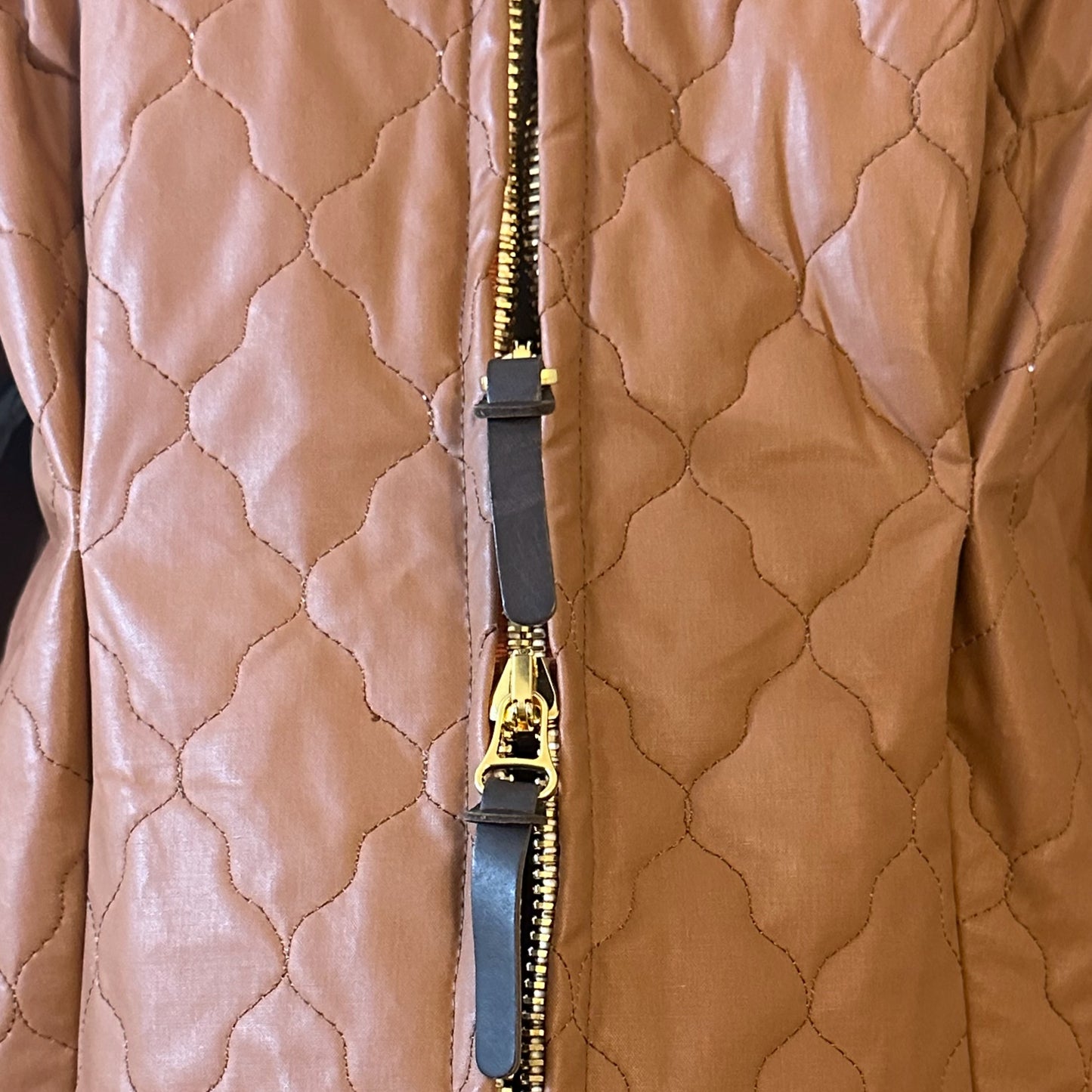 the quilted frink in tobacco image 6