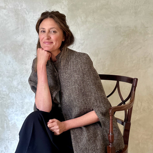 the clayton cape in harris tweed image 1