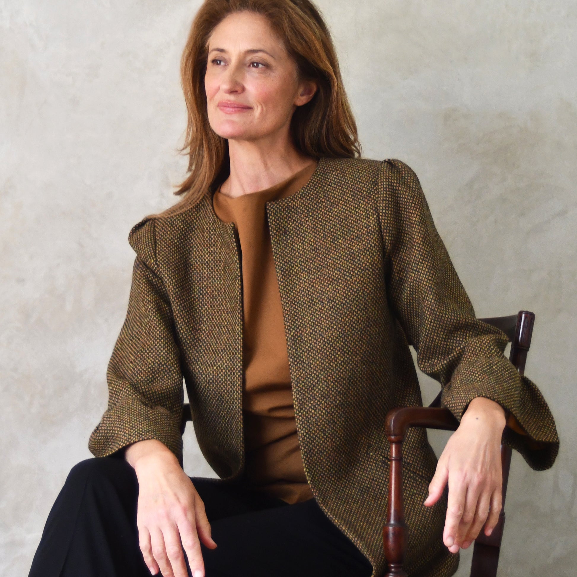 the delany coat in green-orange tiger eye tweed image 14