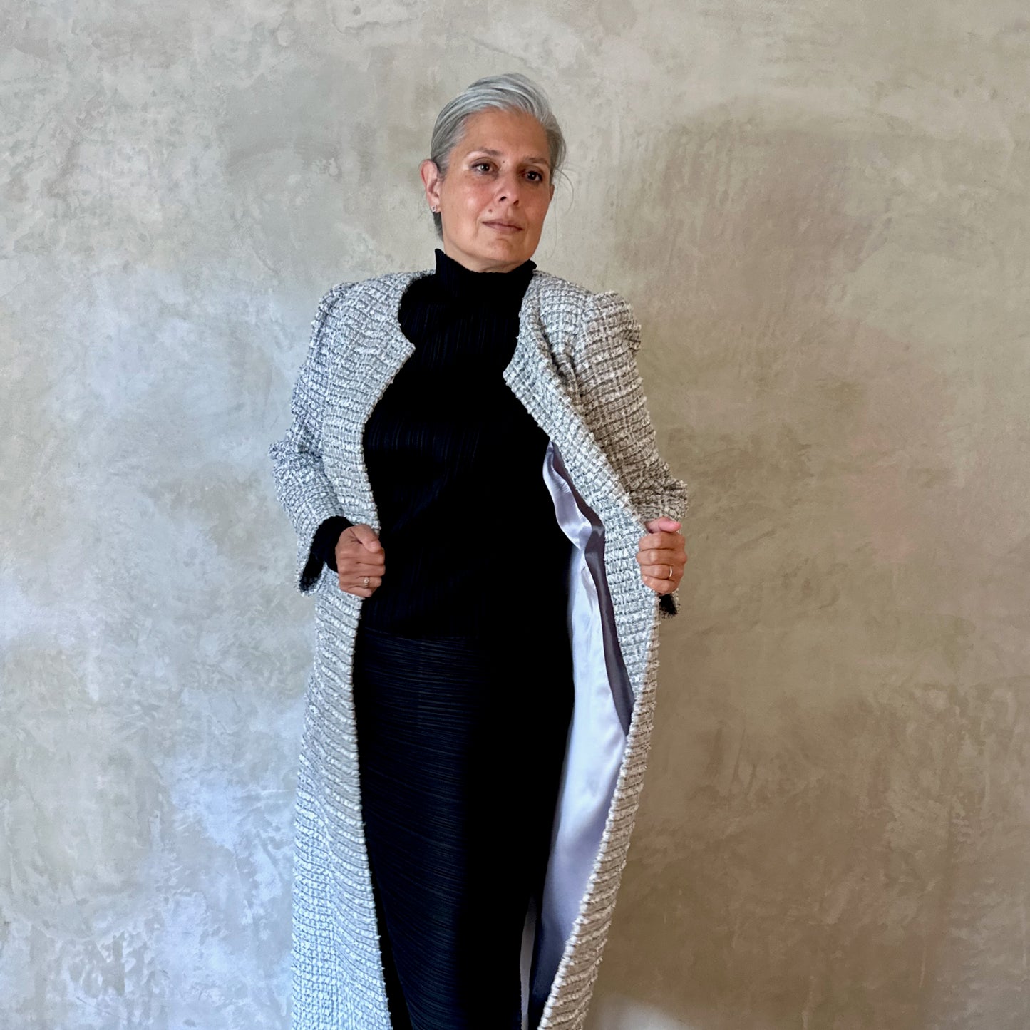 the burlison in silver mix boucle image 5