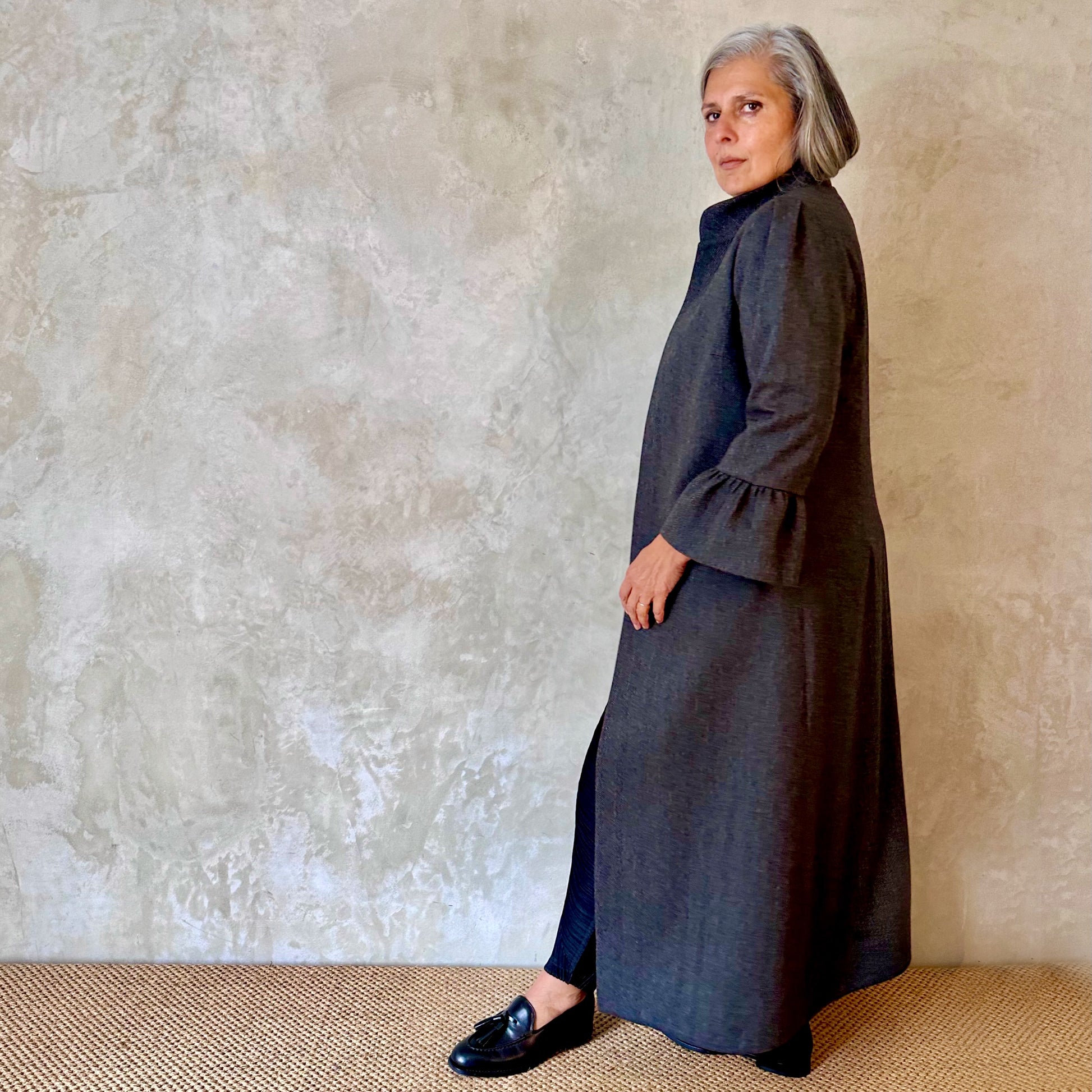 the brett coat in brown-black cashmere-lambswool herringbone flannel image 4