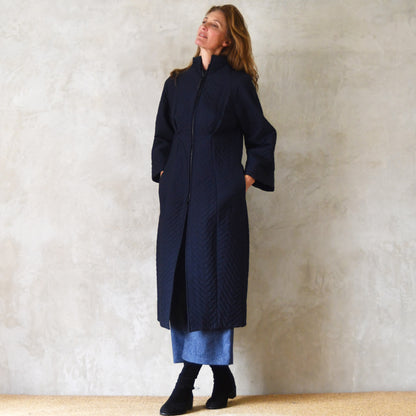 the quilted frink in navy oilskin image 9