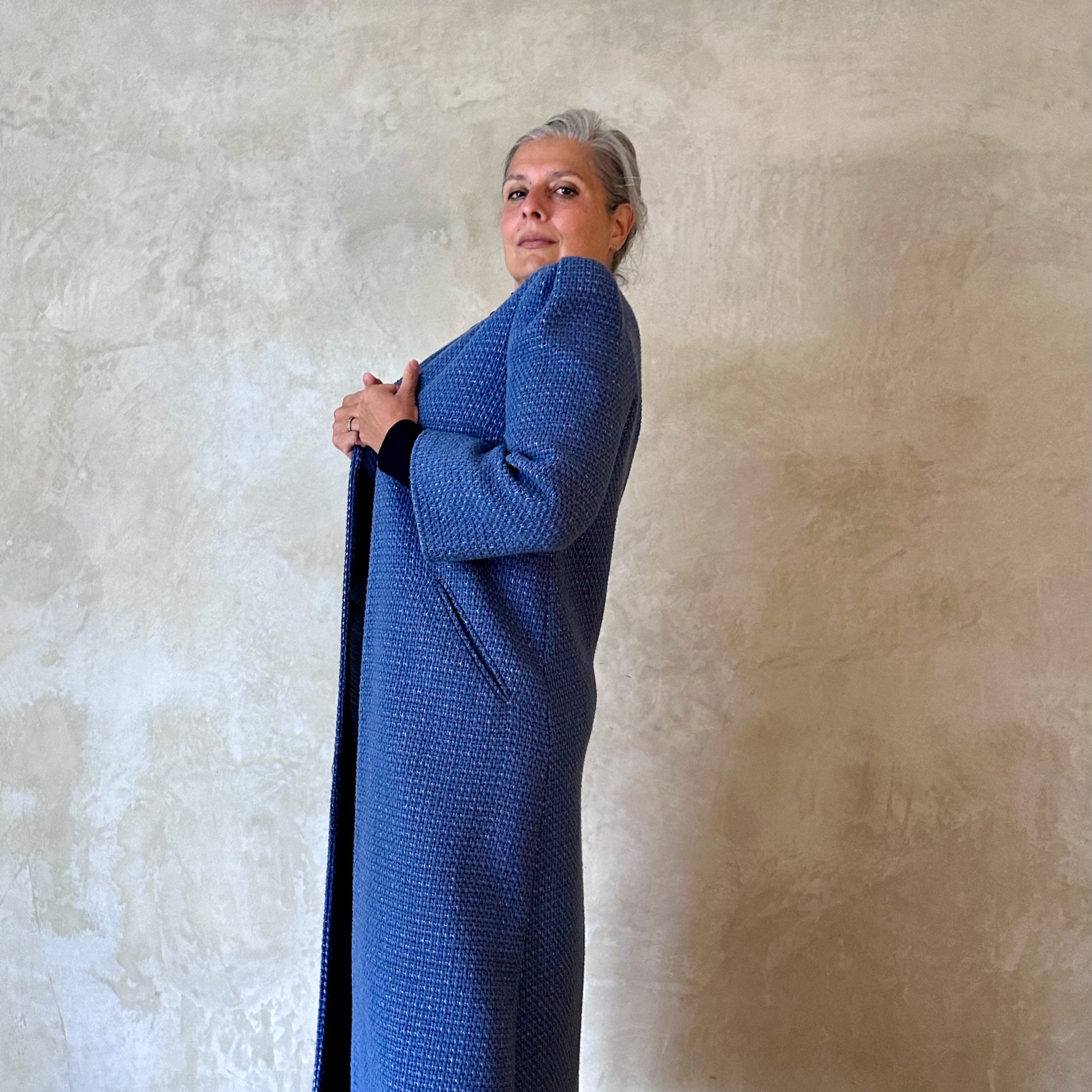 the burlison in iridescent blue boucle image 9