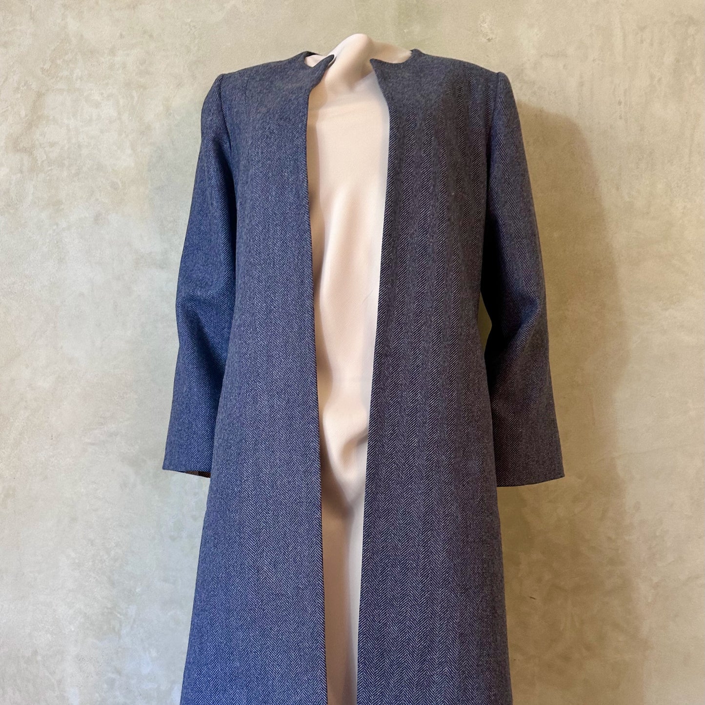 the garnett coat in blue herringbone lambswool tweed image 7