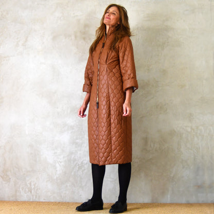 the quilted frink in tobacco image 3
