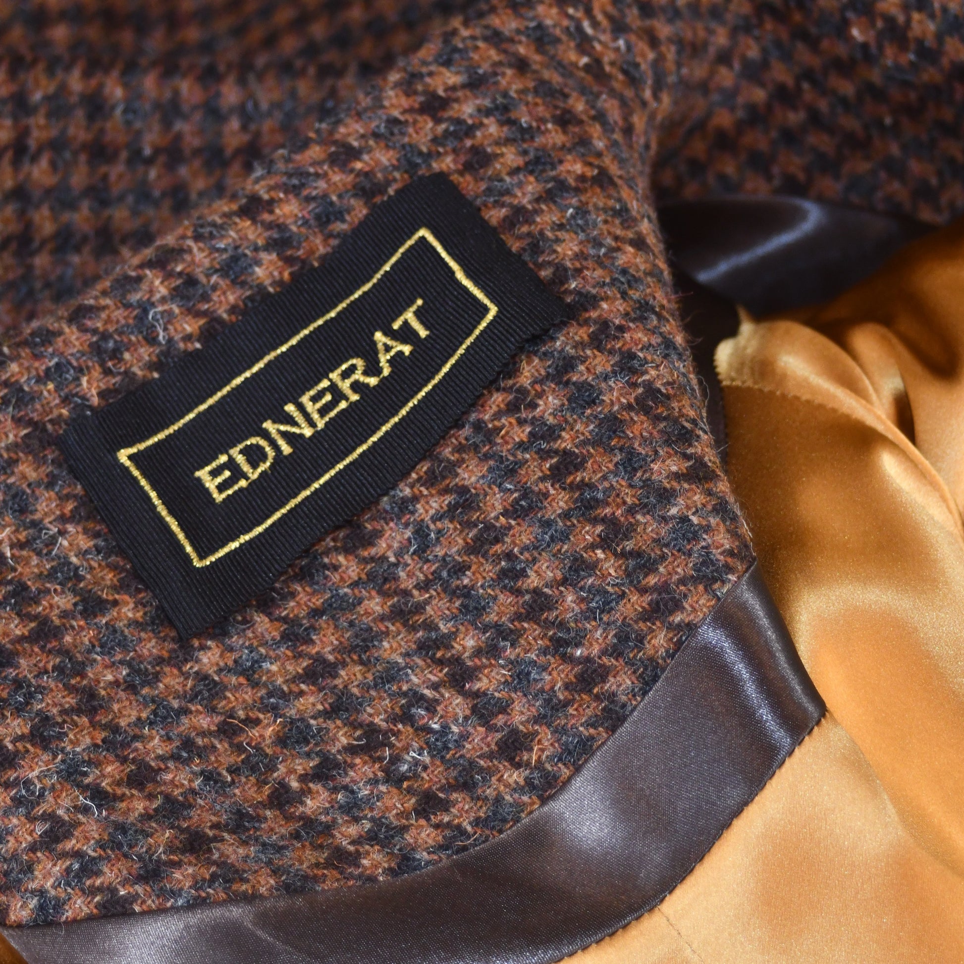 the long frink in dark check lovat tweed image 11