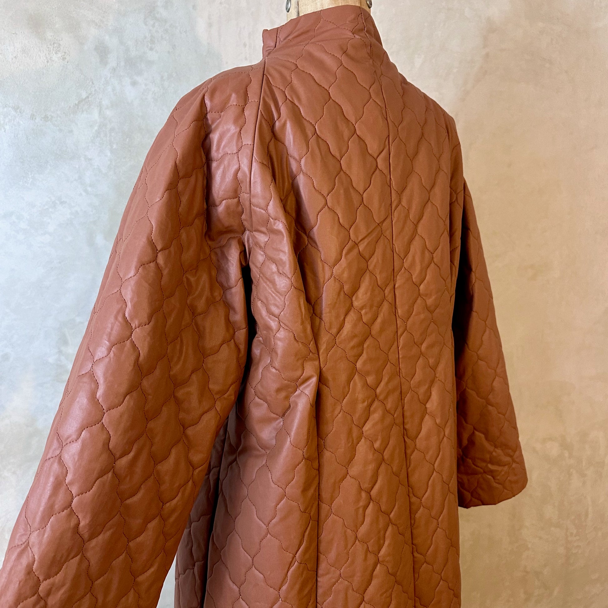 the quilted frink in tobacco image 9
