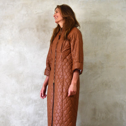 the quilted frink in tobacco image 3