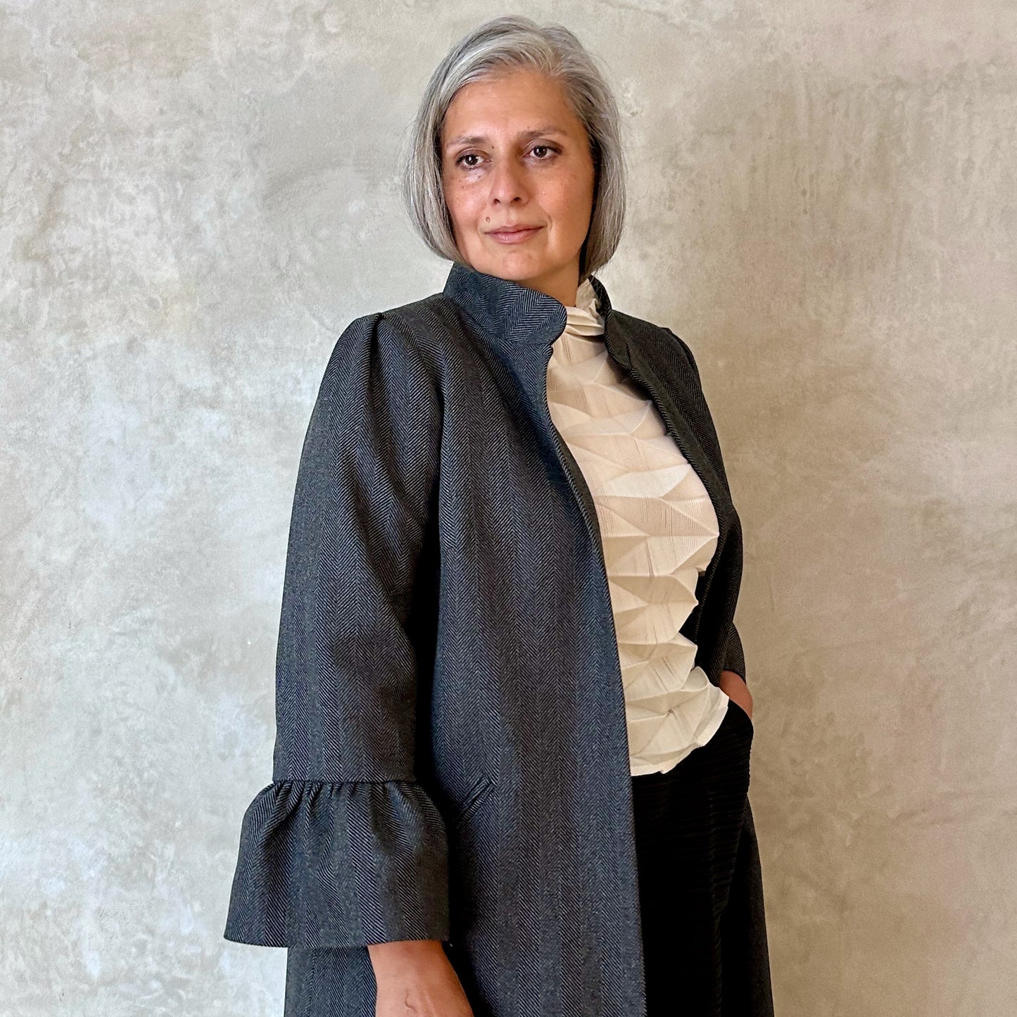 the brett coat in cashmere-lambswool herringbone flannel image 10