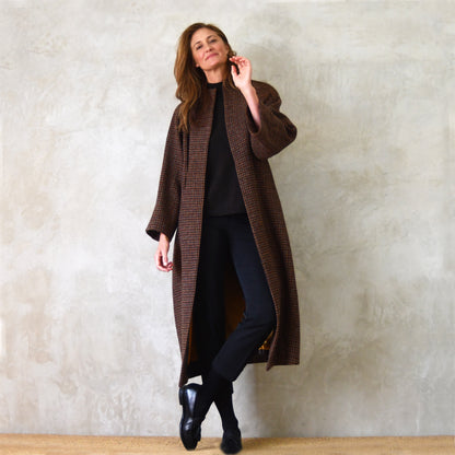 the long frink in dark check lovat tweed image 9