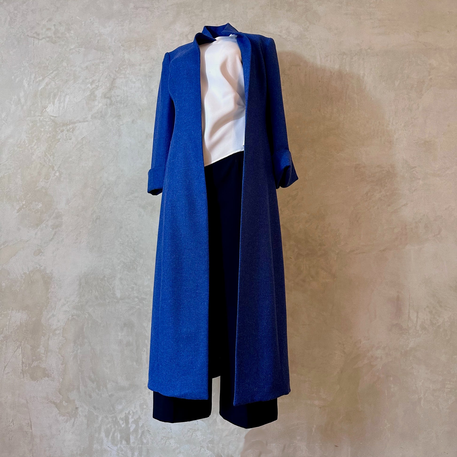 the biffin in french blue merino flannel image 2